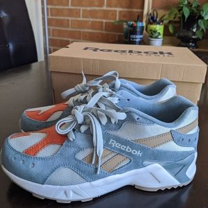 NEW Reebok Aztrek